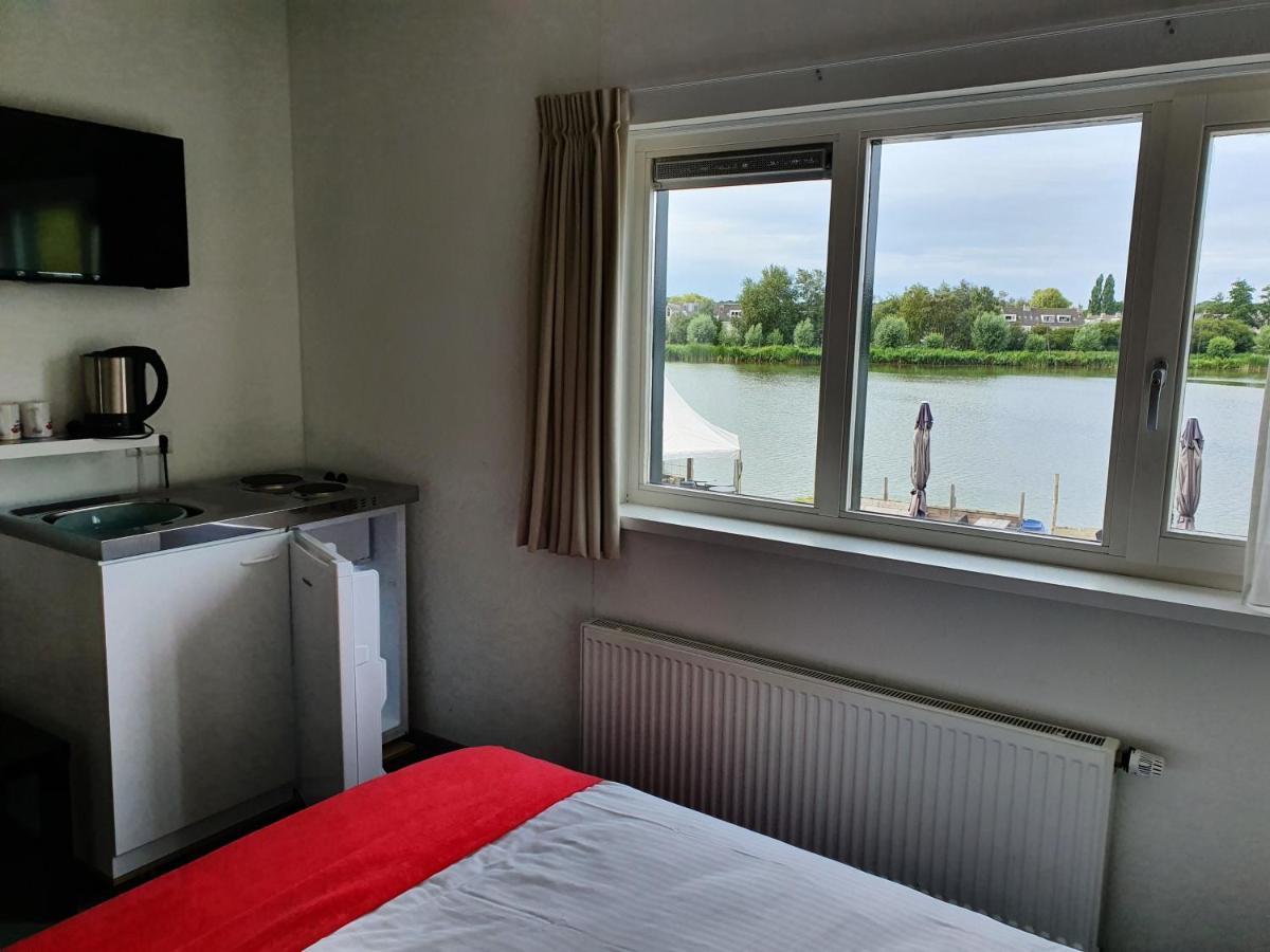Hotel Restaurant Lakeside Uithoorn Exterior foto