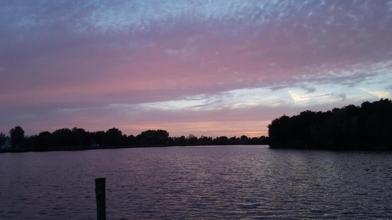 Hotel Restaurant Lakeside Uithoorn Exterior foto